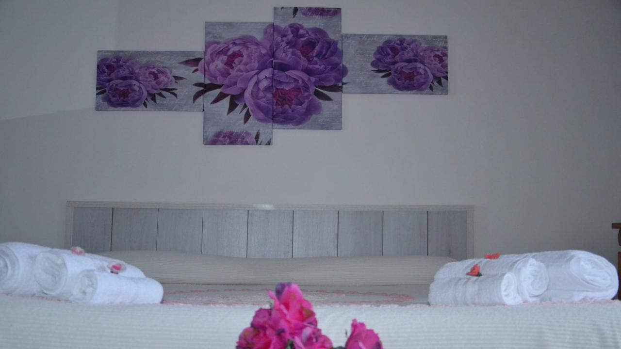 B&B Regina Elena Pignola Buitenkant foto