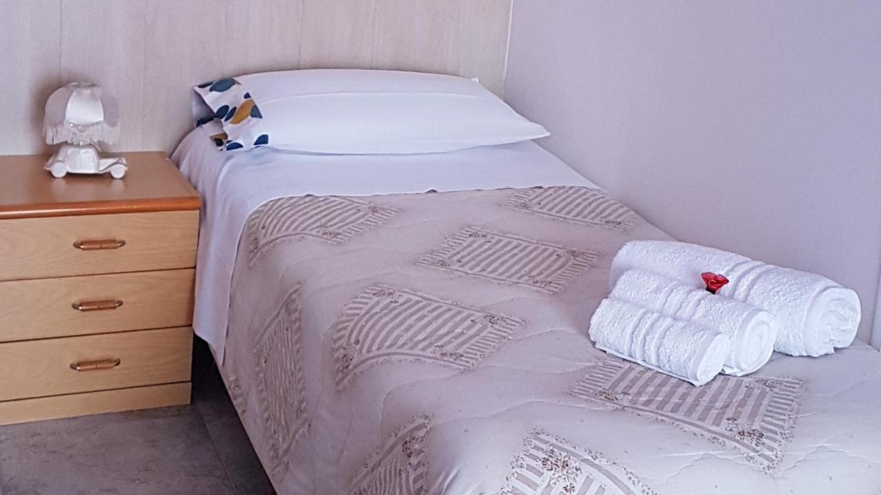 B&B Regina Elena Pignola Buitenkant foto