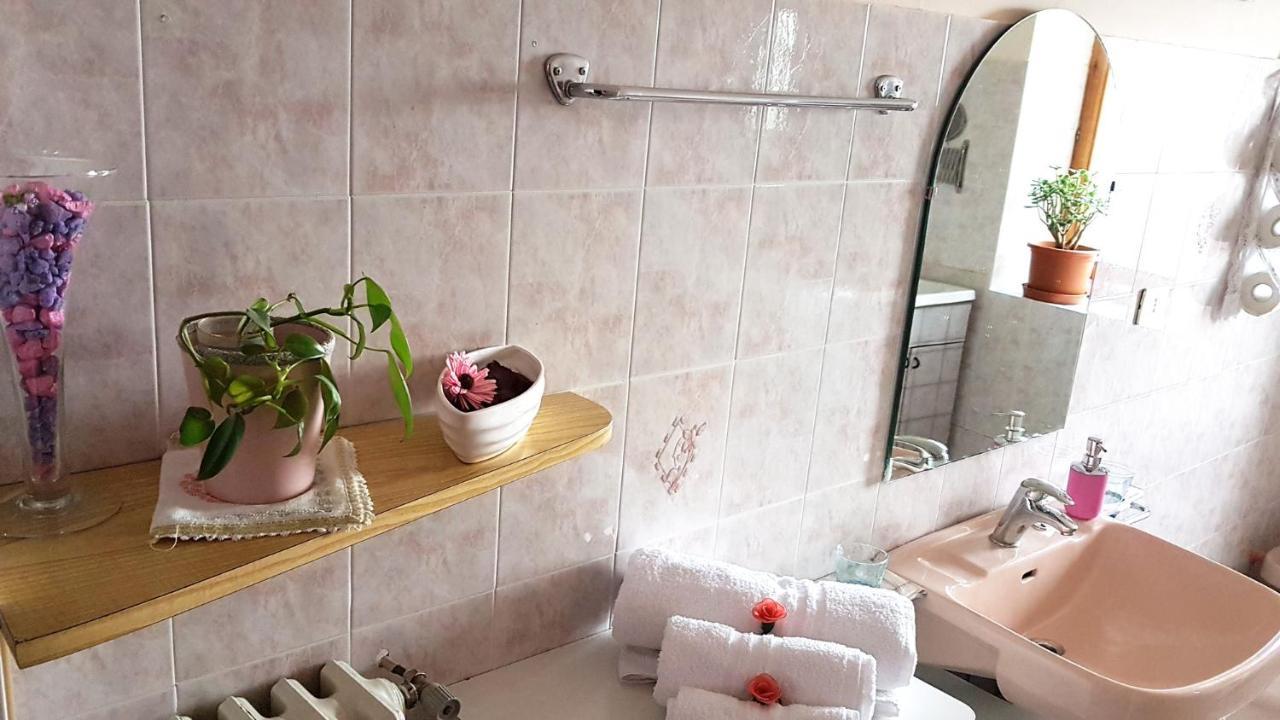 B&B Regina Elena Pignola Buitenkant foto