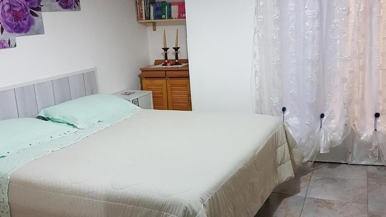 B&B Regina Elena Pignola Buitenkant foto